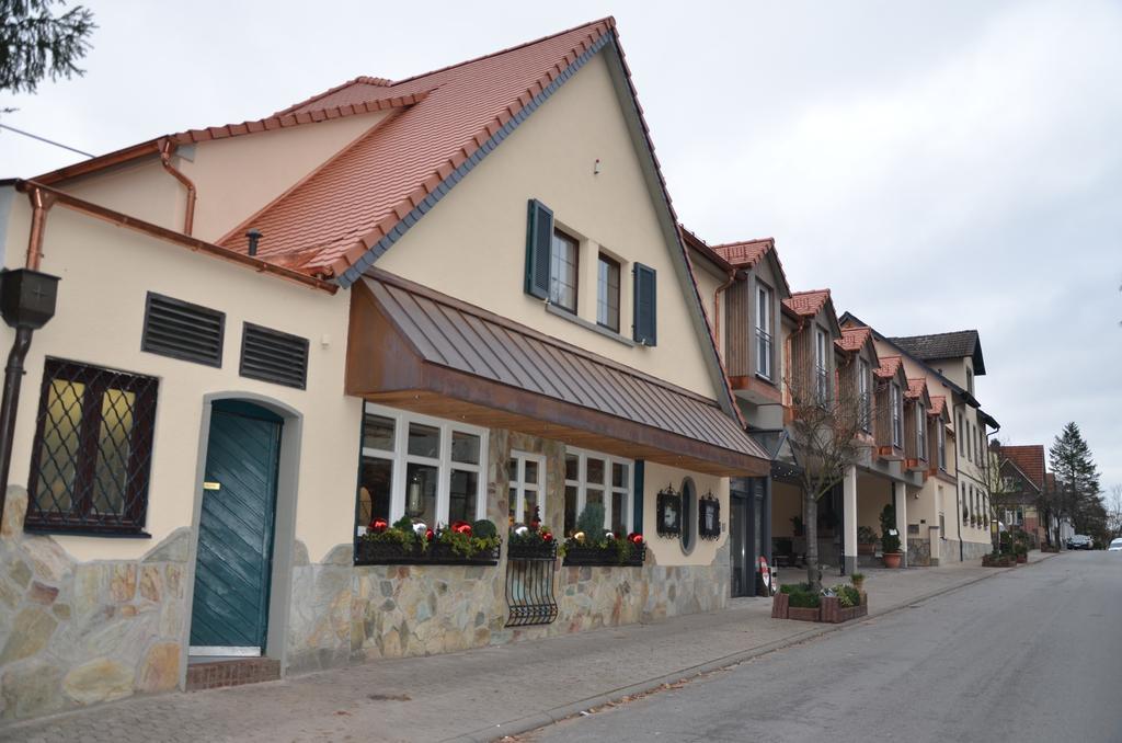 Hotel- Restaurant Poststuben Bensheim Exteriör bild